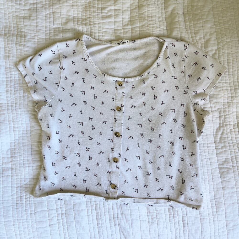 Rebellious Dreamer Floral T-Shirt Girls Size XL Women's Medium